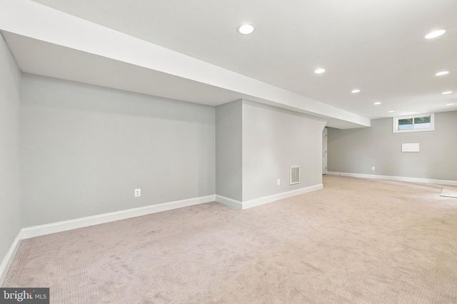 7135 LEEDS MANOR RD, Marshall, VA 20115
