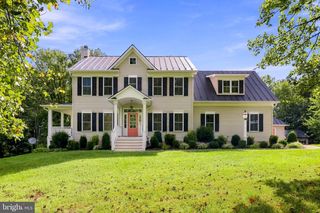 7135 LEEDS MANOR RD, Marshall, VA 20115