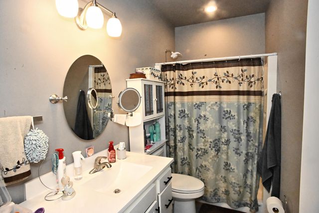 1205 Tower Lane, Porter, IN 46304