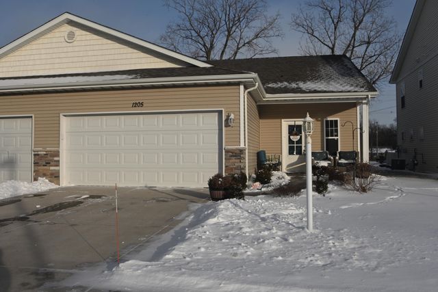 1205 Tower Lane, Porter, IN 46304