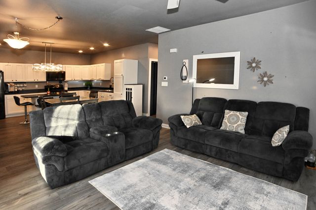 1205 Tower Lane, Porter, IN 46304