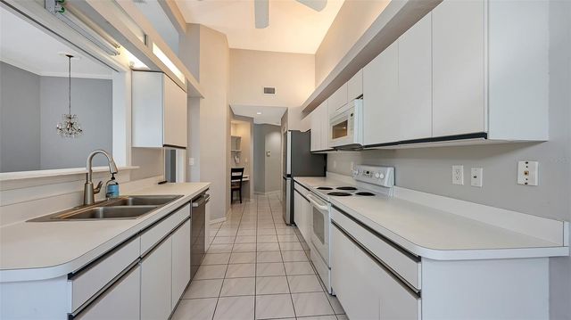 6723 PASEO CASTILLE, Sarasota, FL 34238