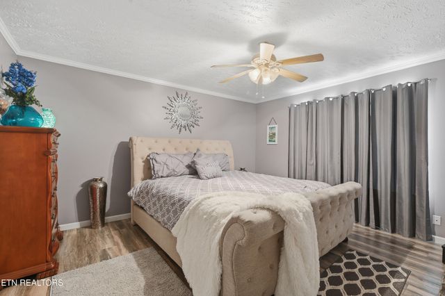 1012 Ashley Meadows Drive, Strawberry Plains, TN 37871