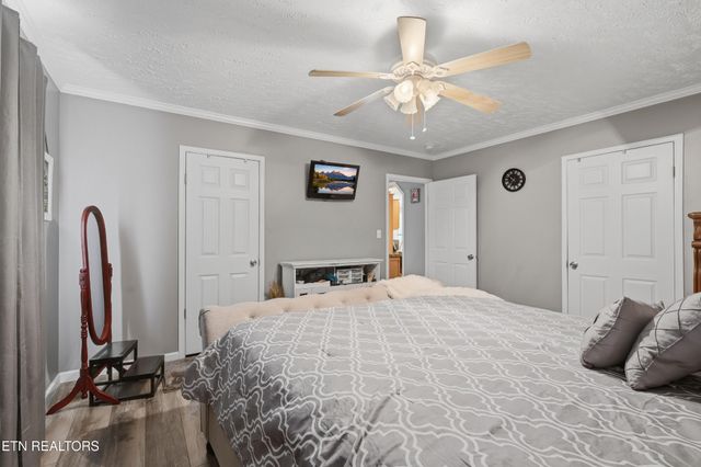 1012 Ashley Meadows Drive, Strawberry Plains, TN 37871