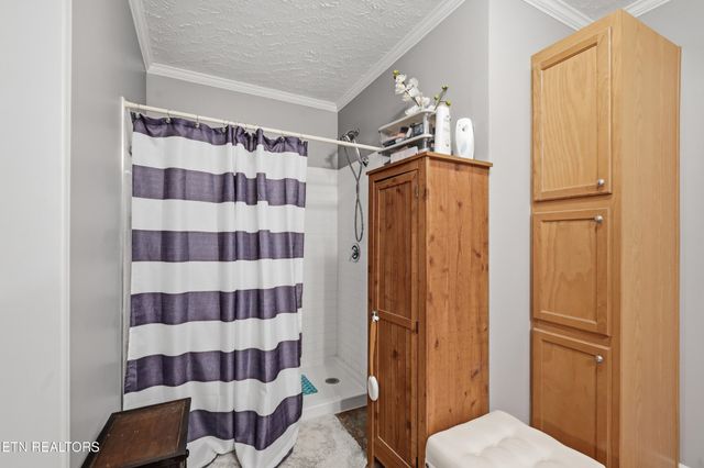 1012 Ashley Meadows Drive, Strawberry Plains, TN 37871