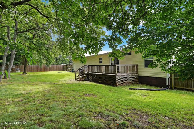 1012 Ashley Meadows Drive, Strawberry Plains, TN 37871