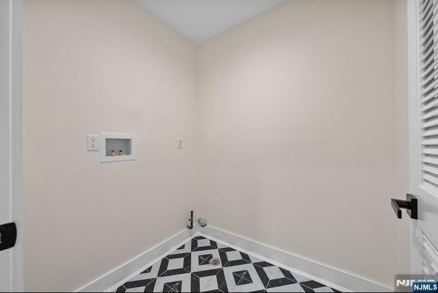 135 La Salle Avenue, Clifton, NJ 07013