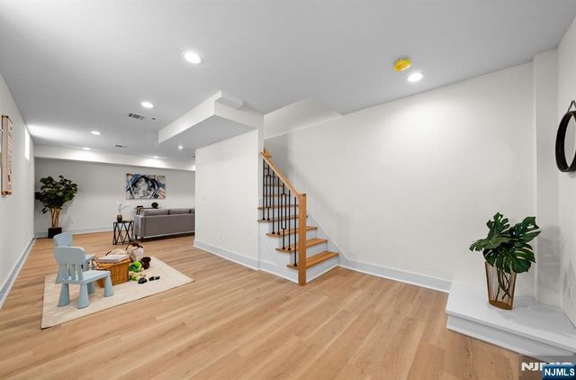 135 La Salle Avenue, Clifton, NJ 07013