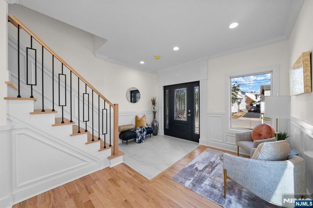 135 La Salle Avenue, Clifton, NJ 07013