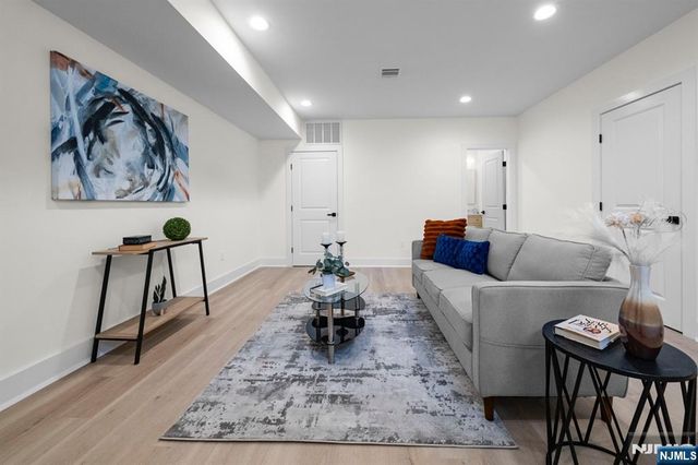 135 La Salle Avenue, Clifton, NJ 07013