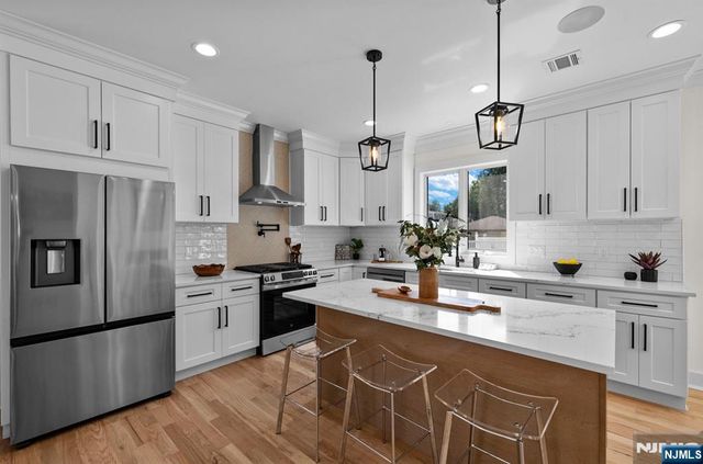 135 La Salle Avenue, Clifton, NJ 07013