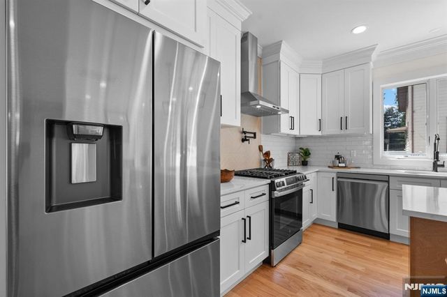 135 La Salle Avenue, Clifton, NJ 07013