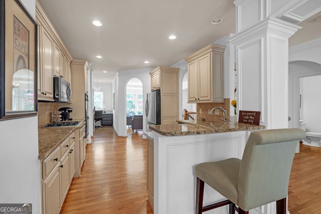 2614 Long Pointe, Roswell, GA 30076