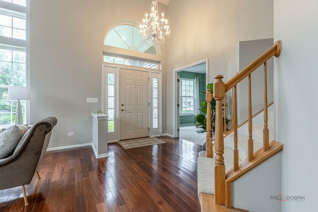 775 Lipizzan Lane, Wauconda, IL 60084