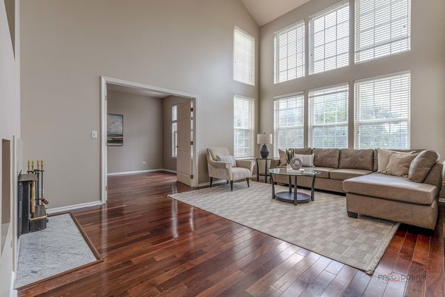 775 Lipizzan Lane, Wauconda, IL 60084