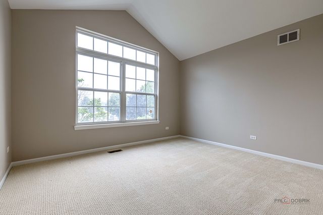775 Lipizzan Lane, Wauconda, IL 60084