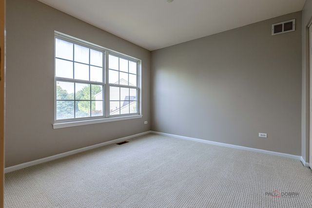 775 Lipizzan Lane, Wauconda, IL 60084