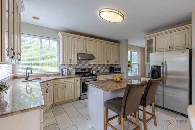 775 Lipizzan Lane, Wauconda, IL 60084