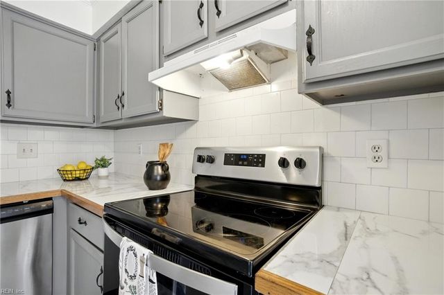 5235 Westhaven CRES, Virginia Beach, VA 23464