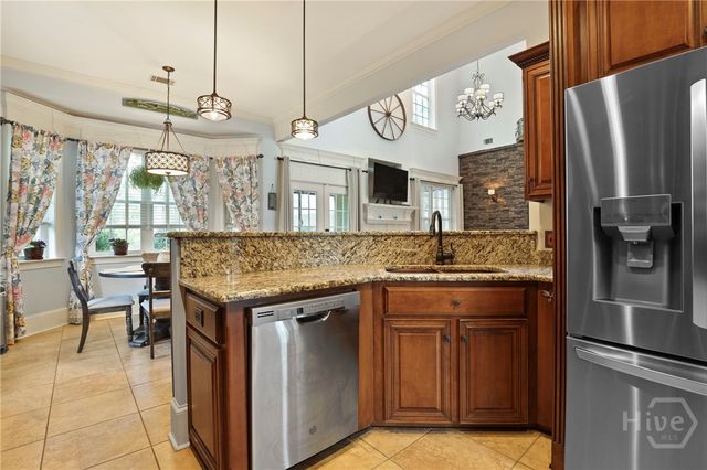 711 Chastain Circle, Richmond Hill, GA 31324