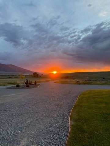 55 Vigilante Lane, Sheridan, MT 59749