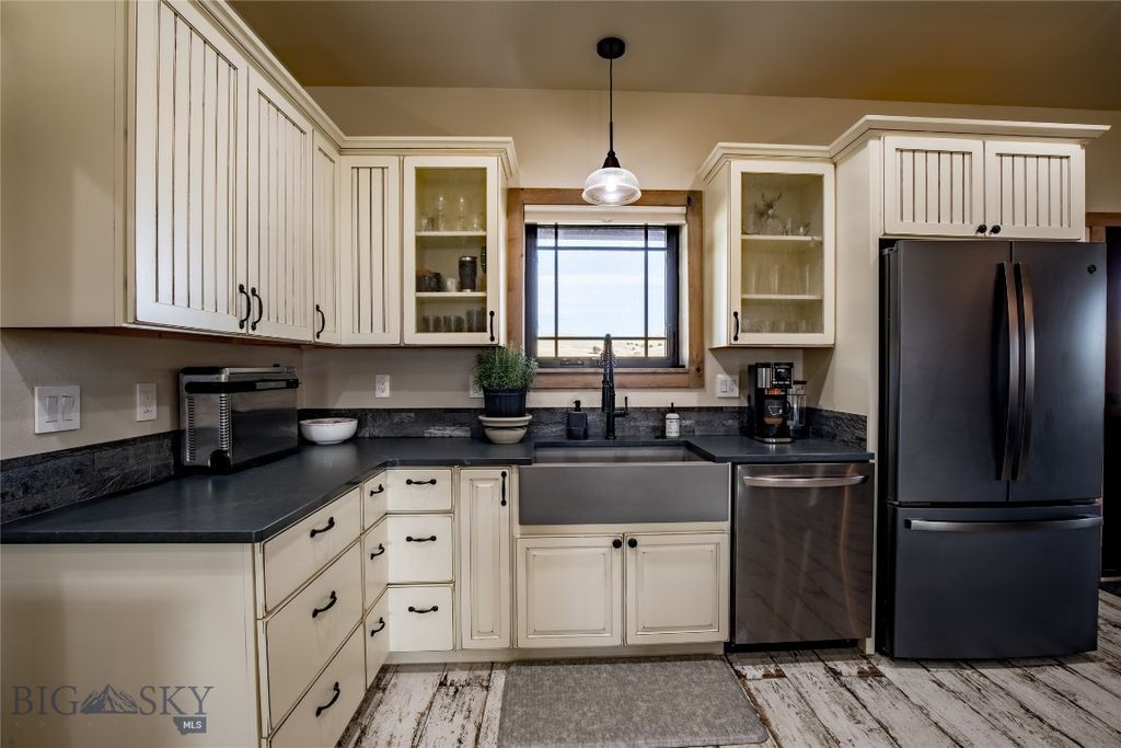 55 Vigilante Lane, Sheridan, MT 59749 photo 10