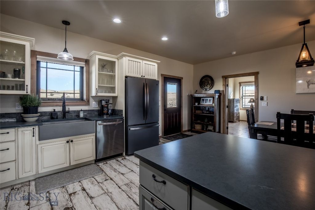 55 Vigilante Lane, Sheridan, MT 59749 photo 8