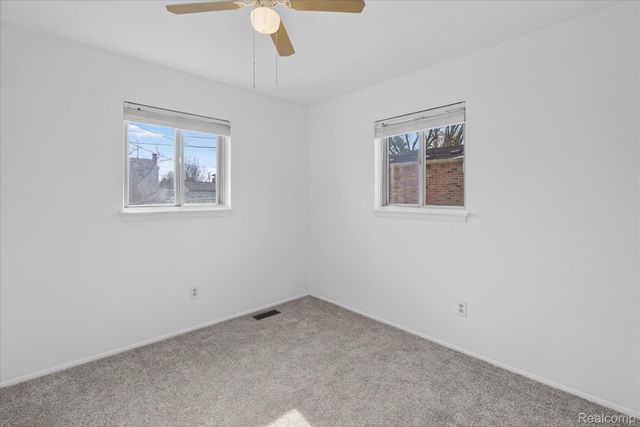 14611 Kingston Street, Oak Park, MI 48237