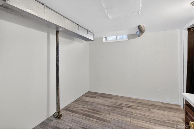 14611 Kingston Street, Oak Park, MI 48237