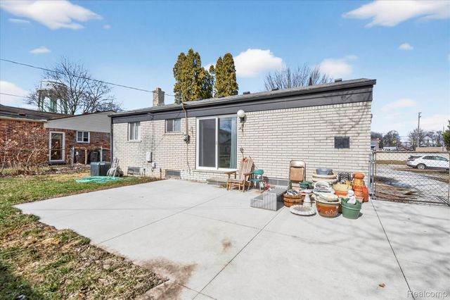 14611 Kingston Street, Oak Park, MI 48237