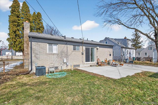 14611 Kingston Street, Oak Park, MI 48237