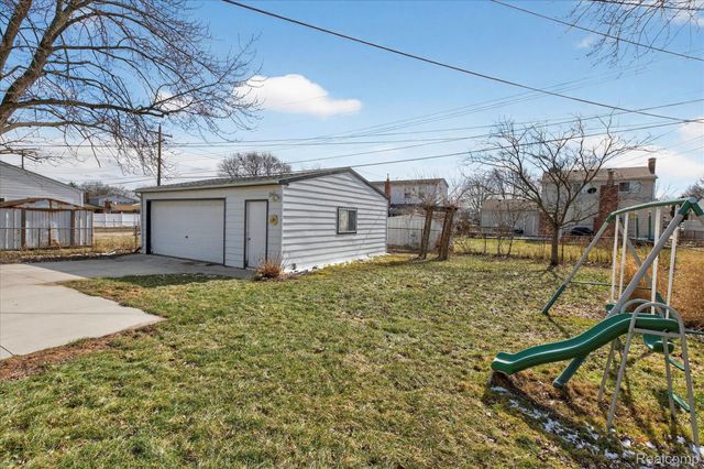 14611 Kingston Street, Oak Park, MI 48237