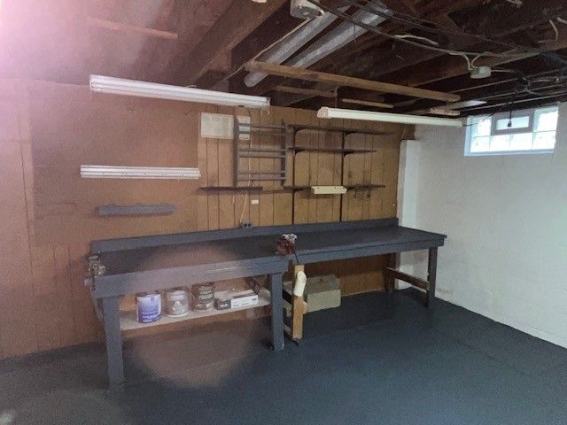 4039 BURTON Avenue, Erie, PA 16504