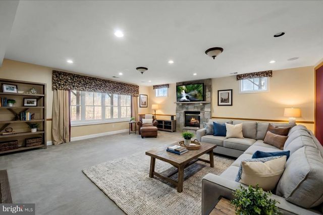 3508 GERMAINIA CT, Triangle, VA 22172