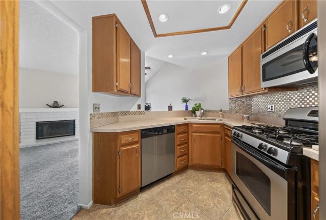 983 Stonecrest Street, Hemet, CA 92545