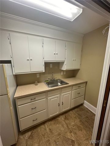 3911 Main Street, Amherst, NY 14226