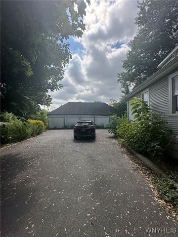 3911 Main Street, Amherst, NY 14226