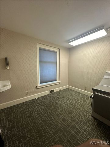 3911 Main Street, Amherst, NY 14226