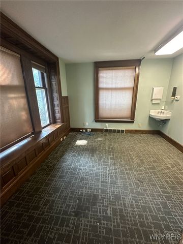 3911 Main Street, Amherst, NY 14226