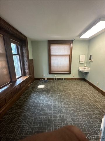 3911 Main Street, Amherst, NY 14226