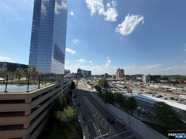 2050 Central Road 710, Fort Lee, NJ 07024