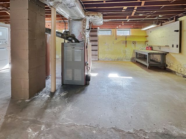 233 Oak Ridge Drive, Middletown, CT 06457