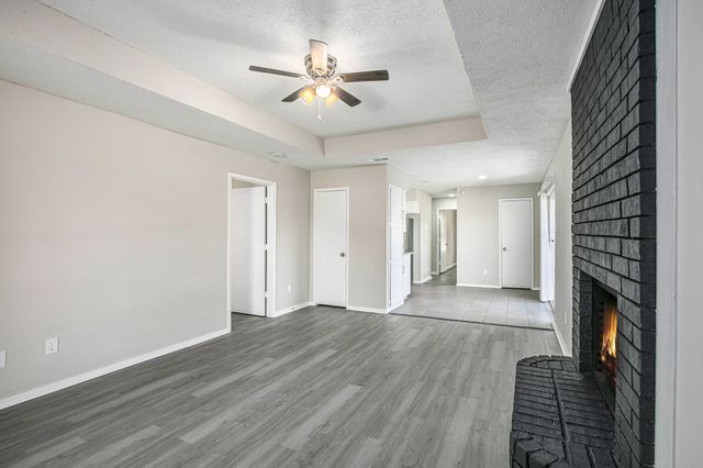 2114 Windhurst Drive, Arlington, TX 76015