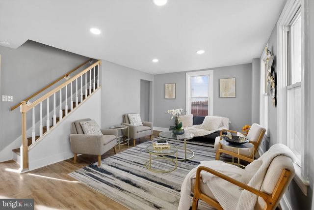 716 E MOLER AVE, Martinsburg, WV 25404