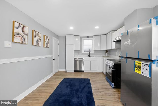 716 E MOLER AVE, Martinsburg, WV 25404