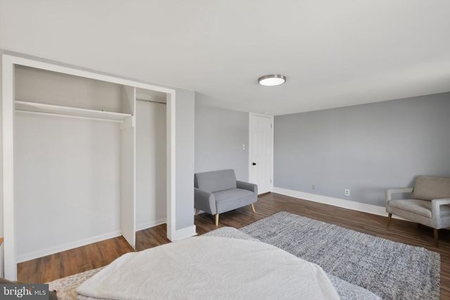 716 E MOLER AVE, Martinsburg, WV 25404