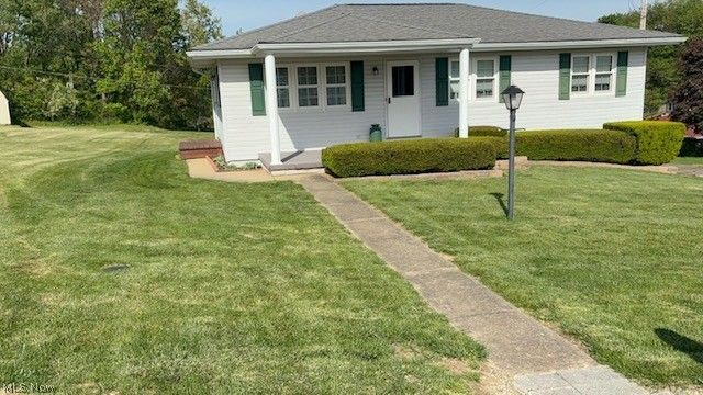 25 Grant Circle Circle, Toronto, OH 43964