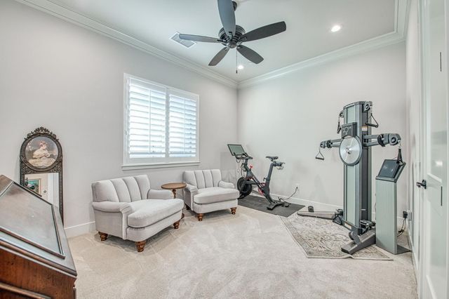 11132 N El Encanto Lane, Fresno, CA 93730