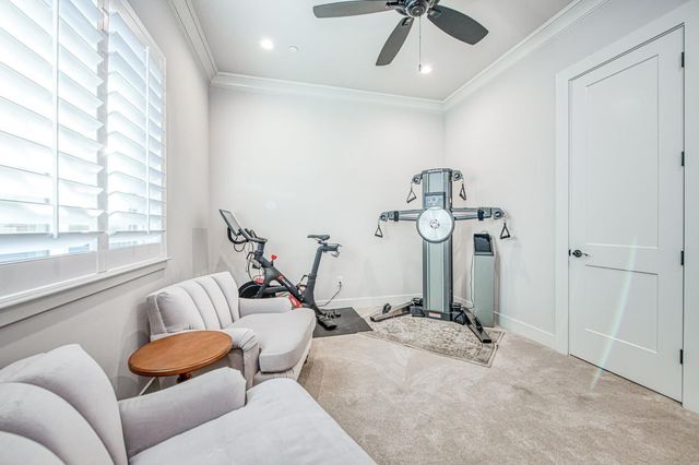 11132 N El Encanto Lane, Fresno, CA 93730