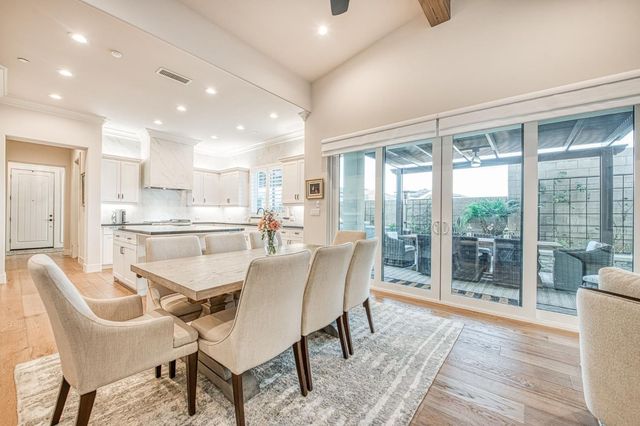 11132 N El Encanto Lane, Fresno, CA 93730